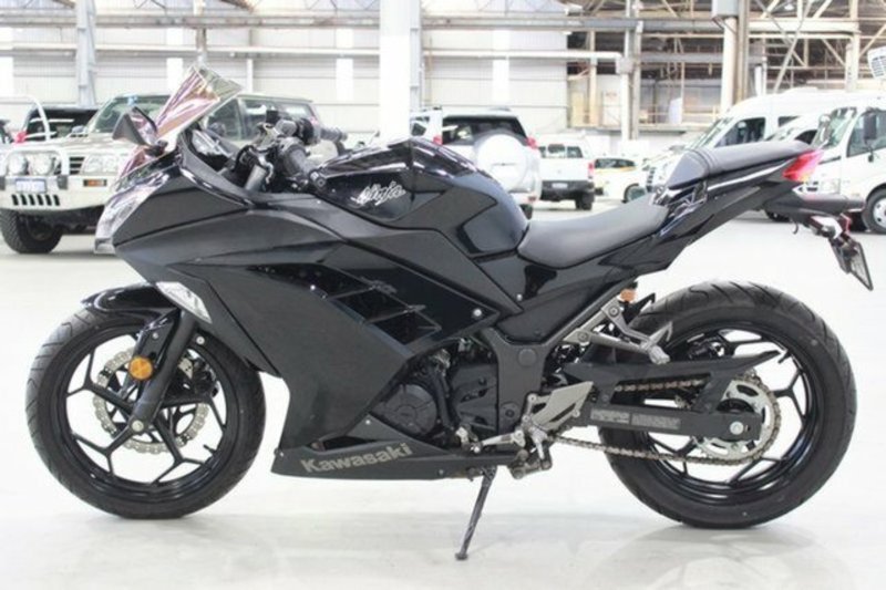 2013 Kawasaki 300cc Ninja 300 Aef - ATFD3658080 - JUST BIKES