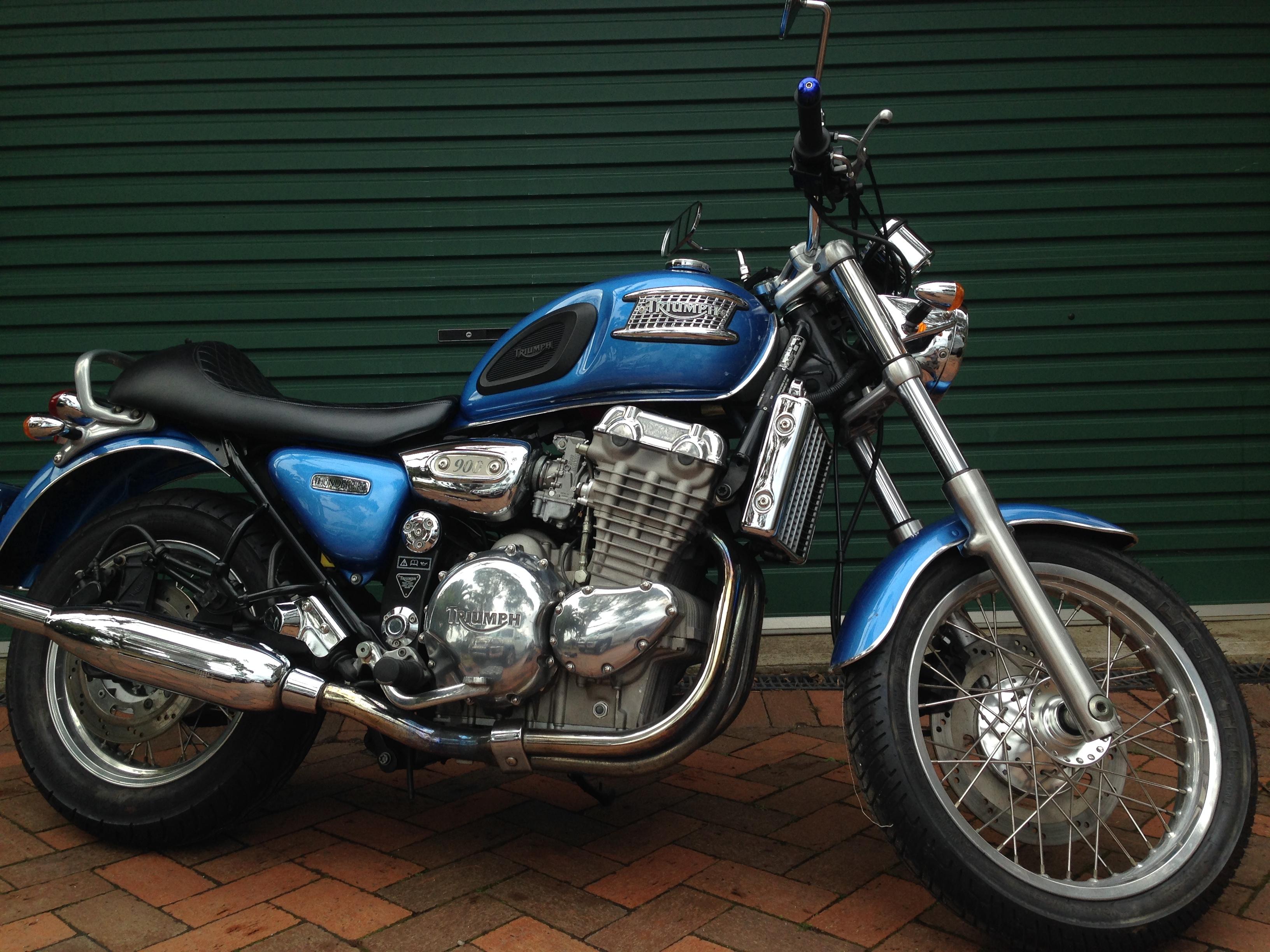 triumph thunderbird 900 for sale