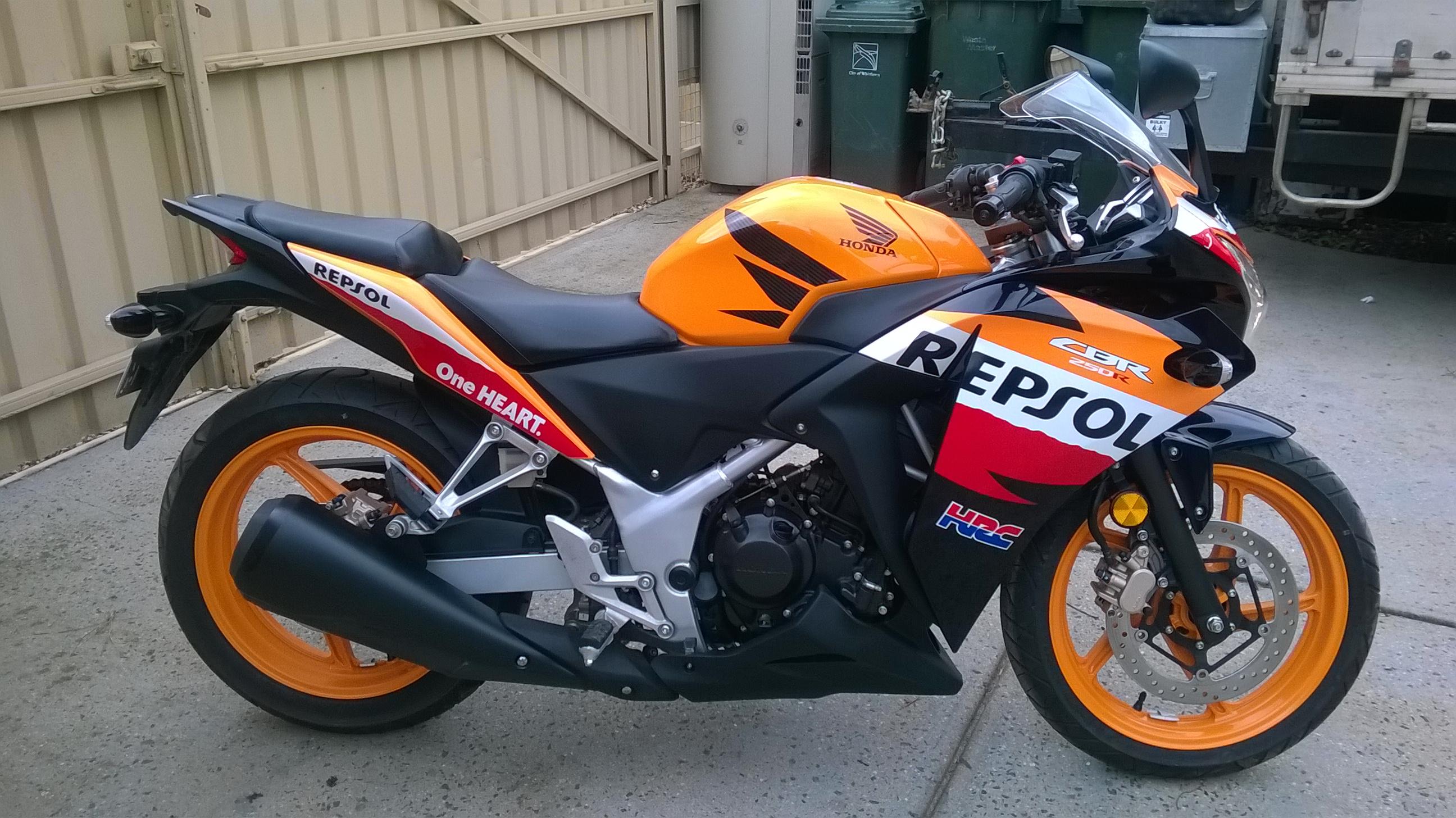 16 Honda Cbr250r Repsol Jbw Just Bikes