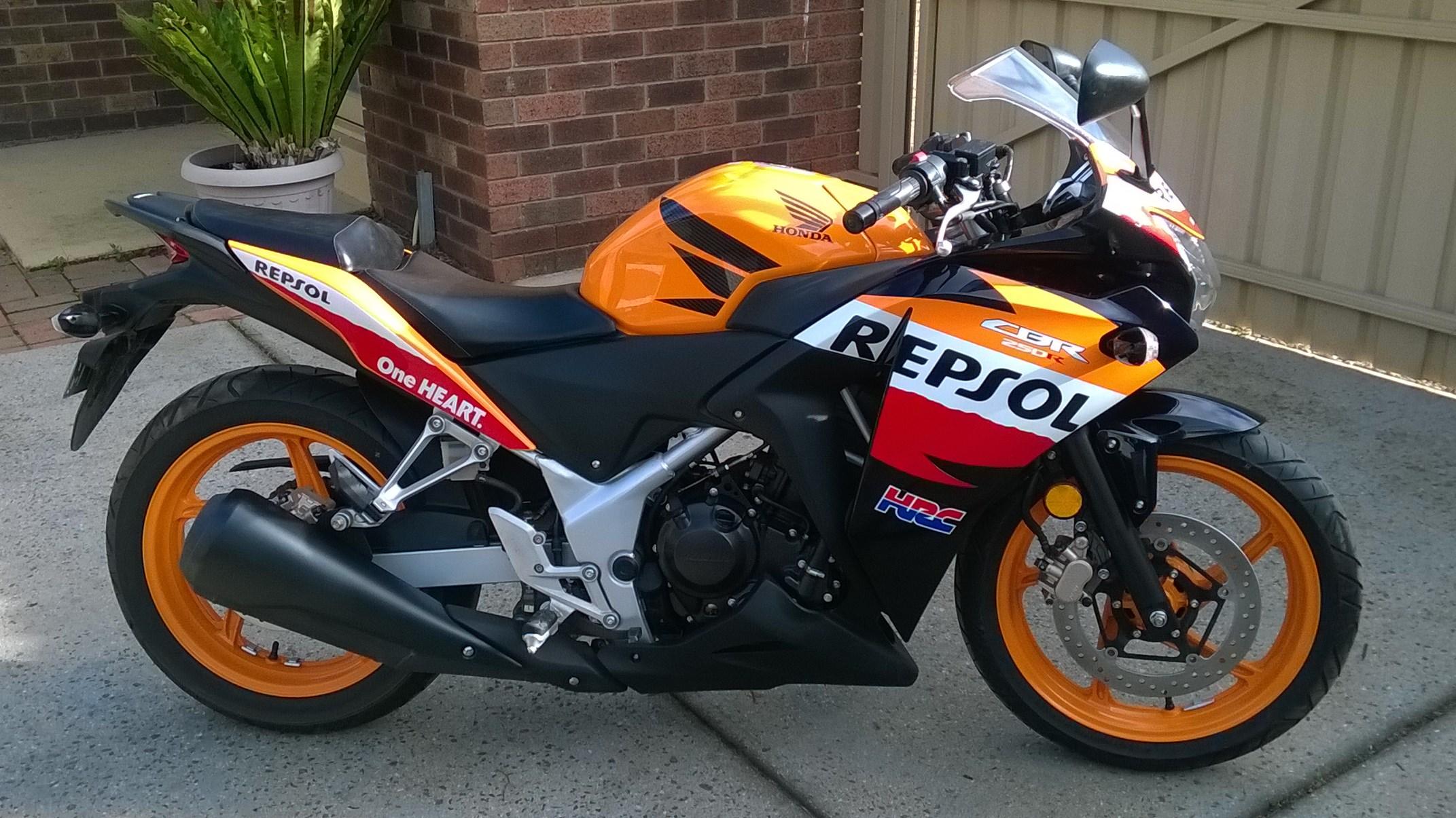 16 Honda Cbr250r Repsol Jbw Just Bikes